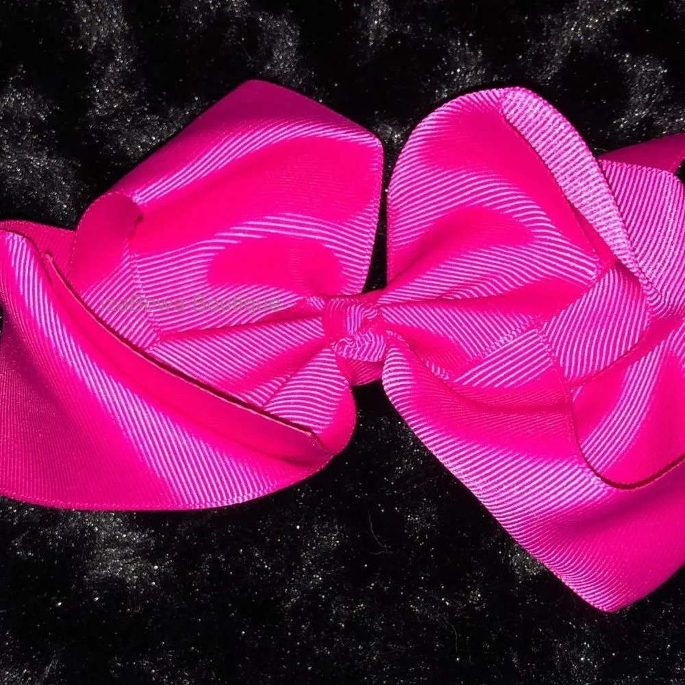 **** Shocking Pink 6